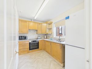 Kitchen- click for photo gallery